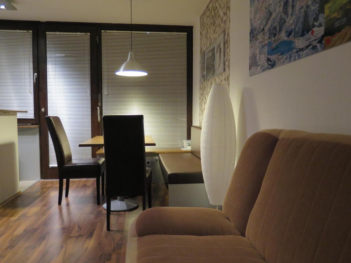 Appartement Kaprunski 2 Extérieur photo